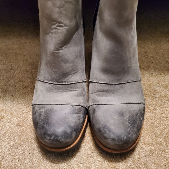 Sorel Joan of Arctic Gray Wedge Boots - Picture 3 of 5